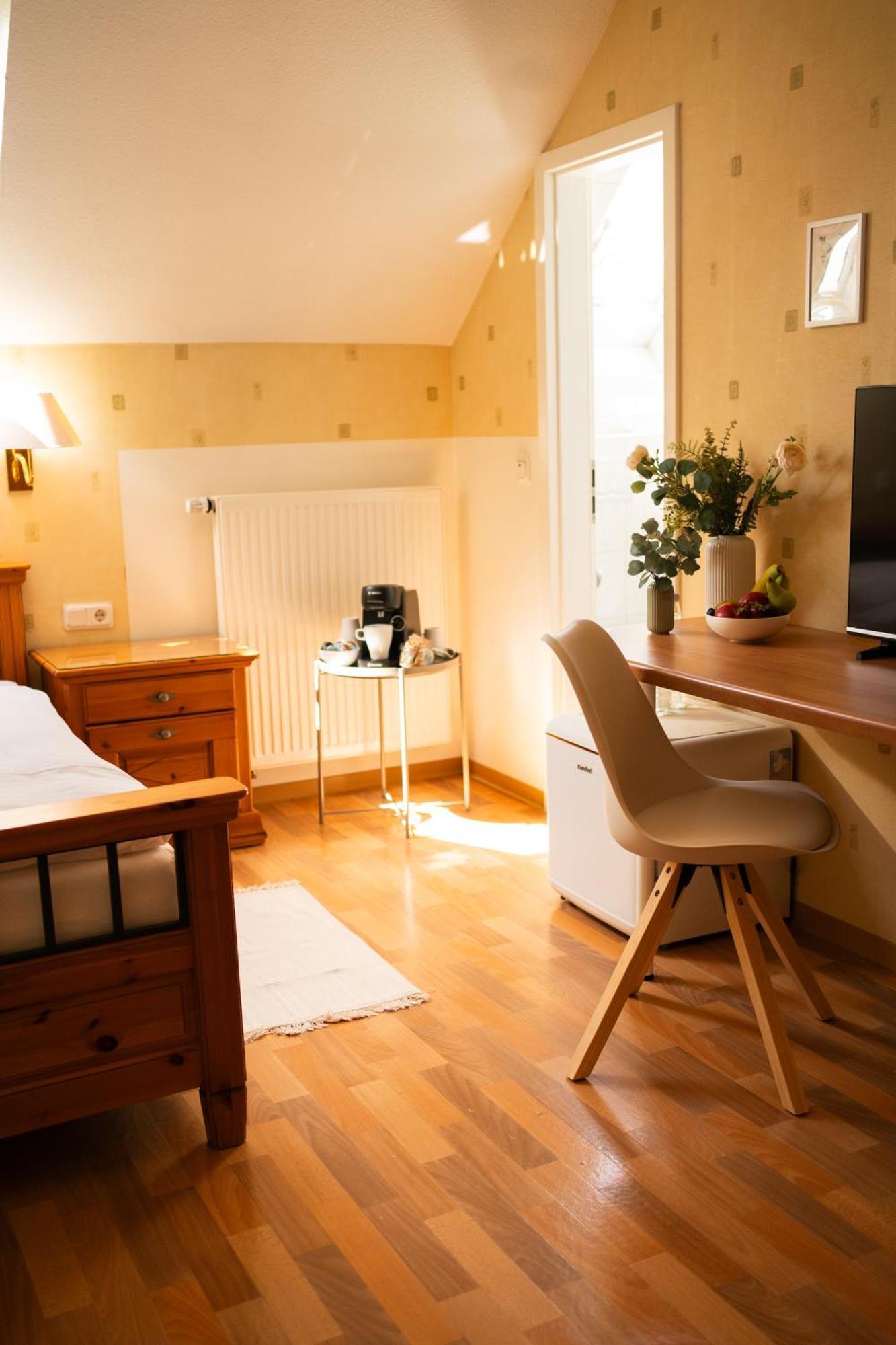 Gaestehaus Kliebenstein Saarwellingen Bagian luar foto