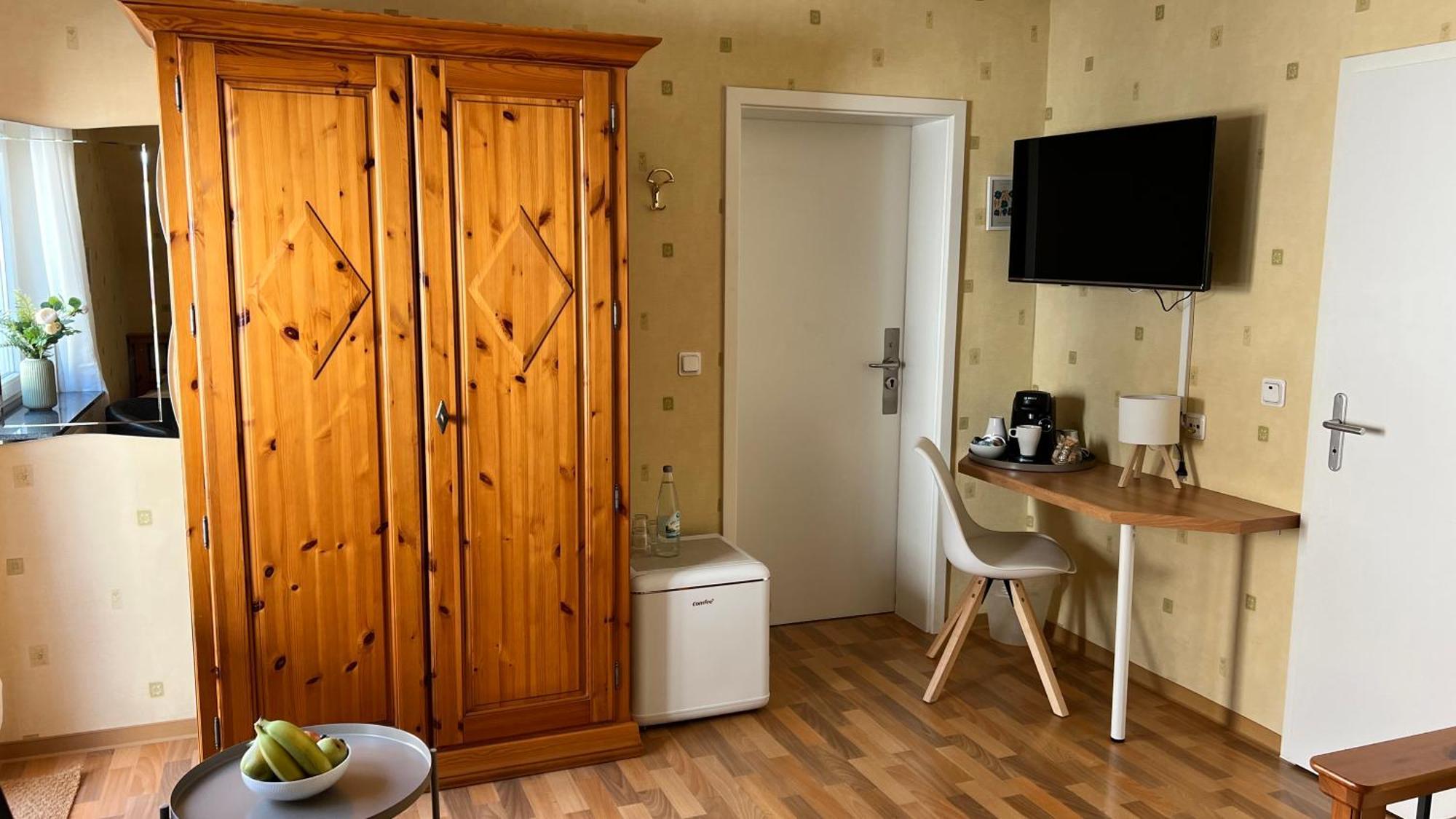 Gaestehaus Kliebenstein Saarwellingen Bagian luar foto