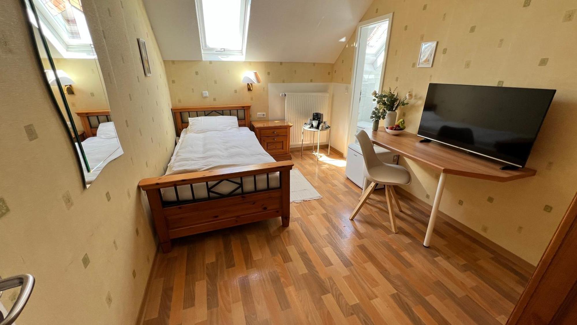 Gaestehaus Kliebenstein Saarwellingen Bagian luar foto