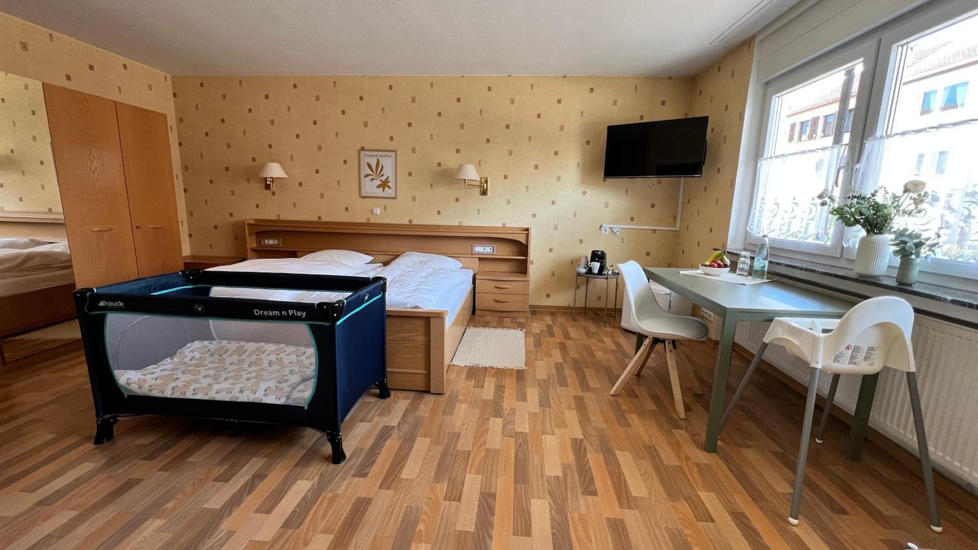 Gaestehaus Kliebenstein Saarwellingen Bagian luar foto