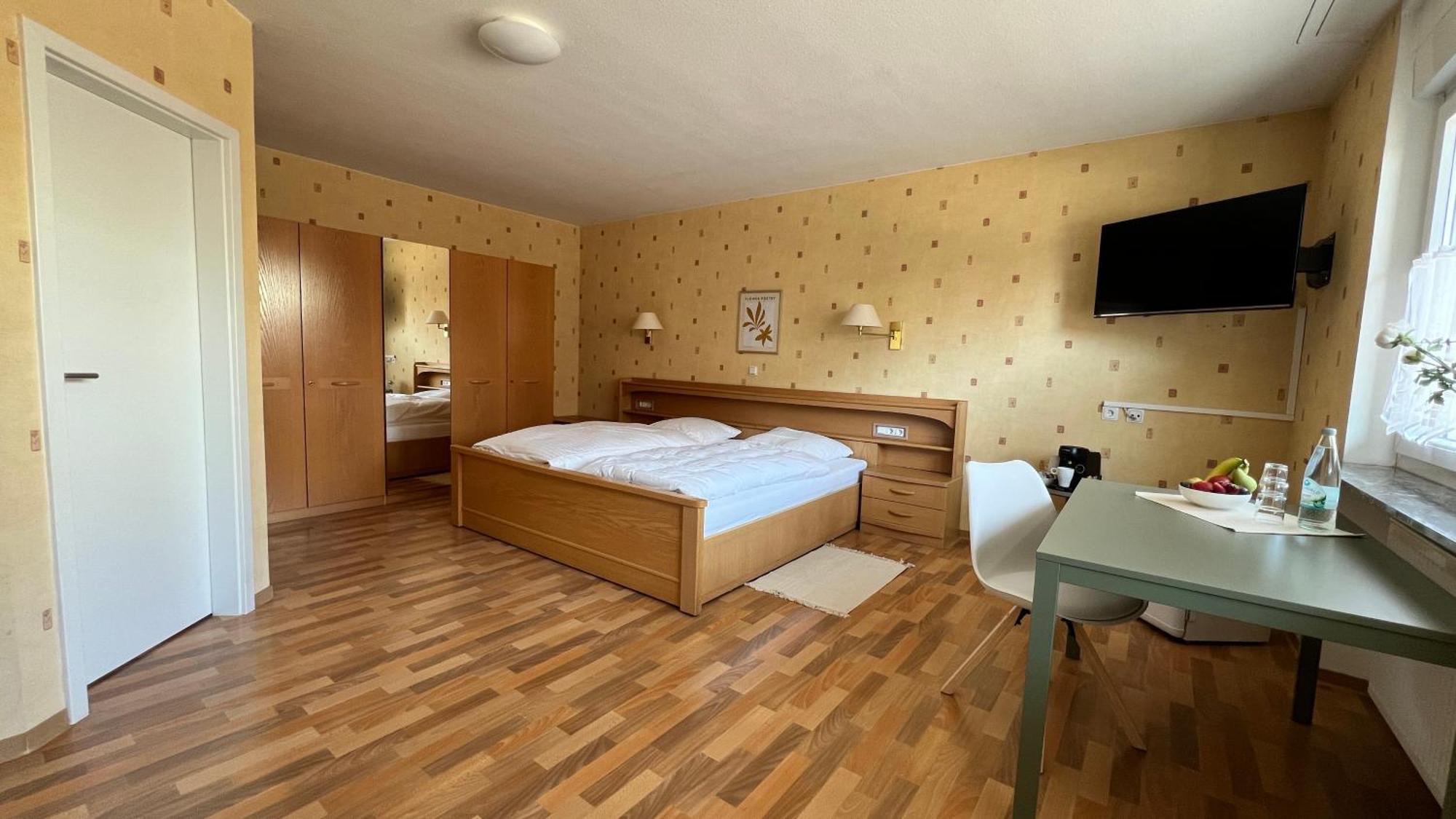 Gaestehaus Kliebenstein Saarwellingen Bagian luar foto